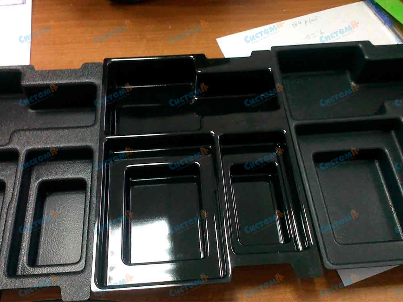 Пластиковый ложемент для печатей Пластиковый ложемент для печатей